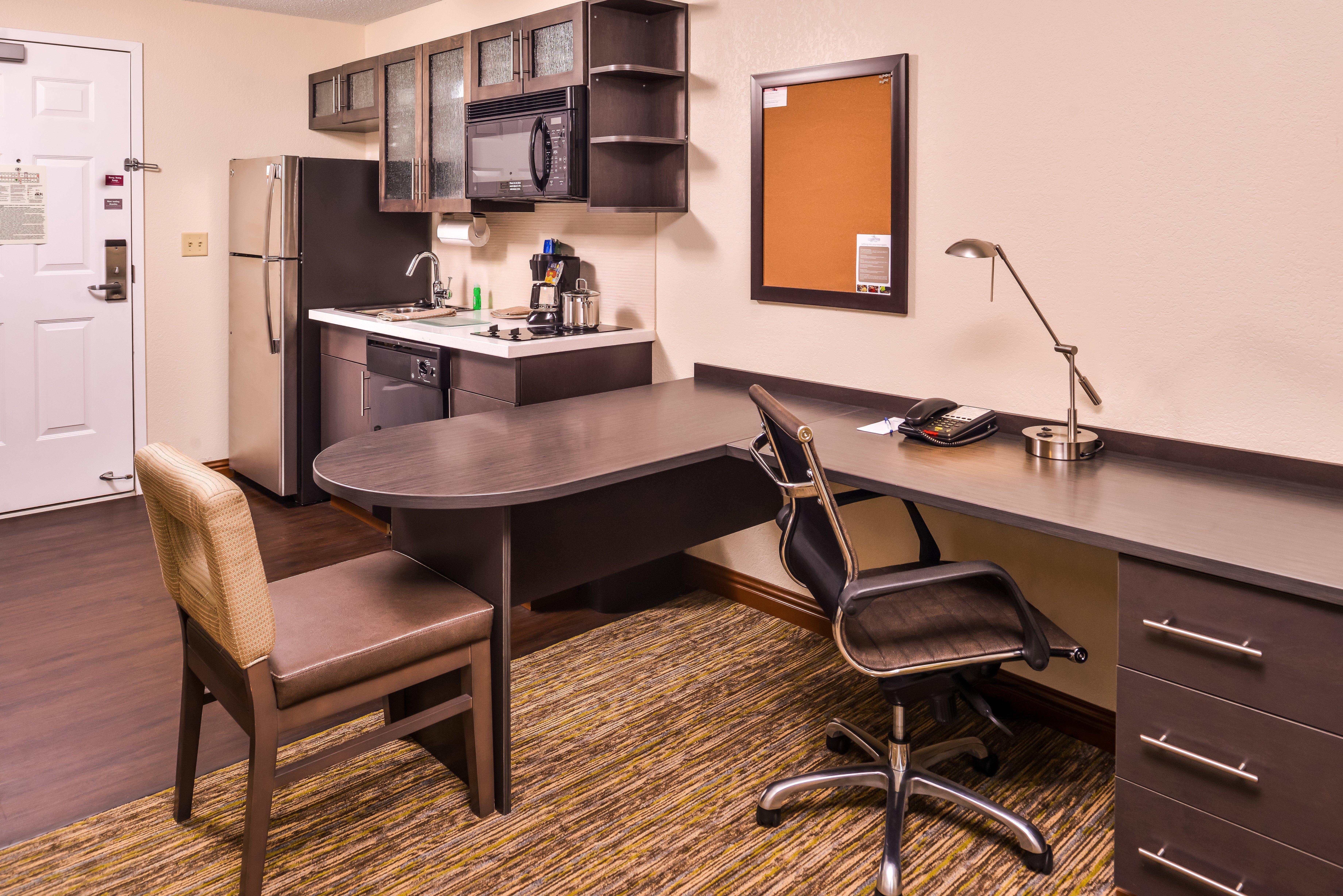 Candlewood Suites - Topeka West By Ihg Eksteriør bilde