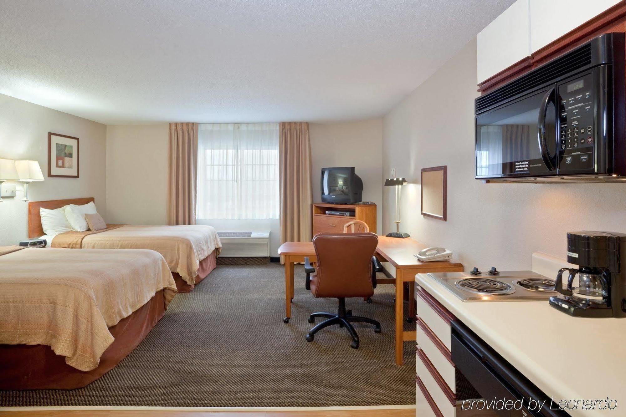 Candlewood Suites - Topeka West By Ihg Eksteriør bilde